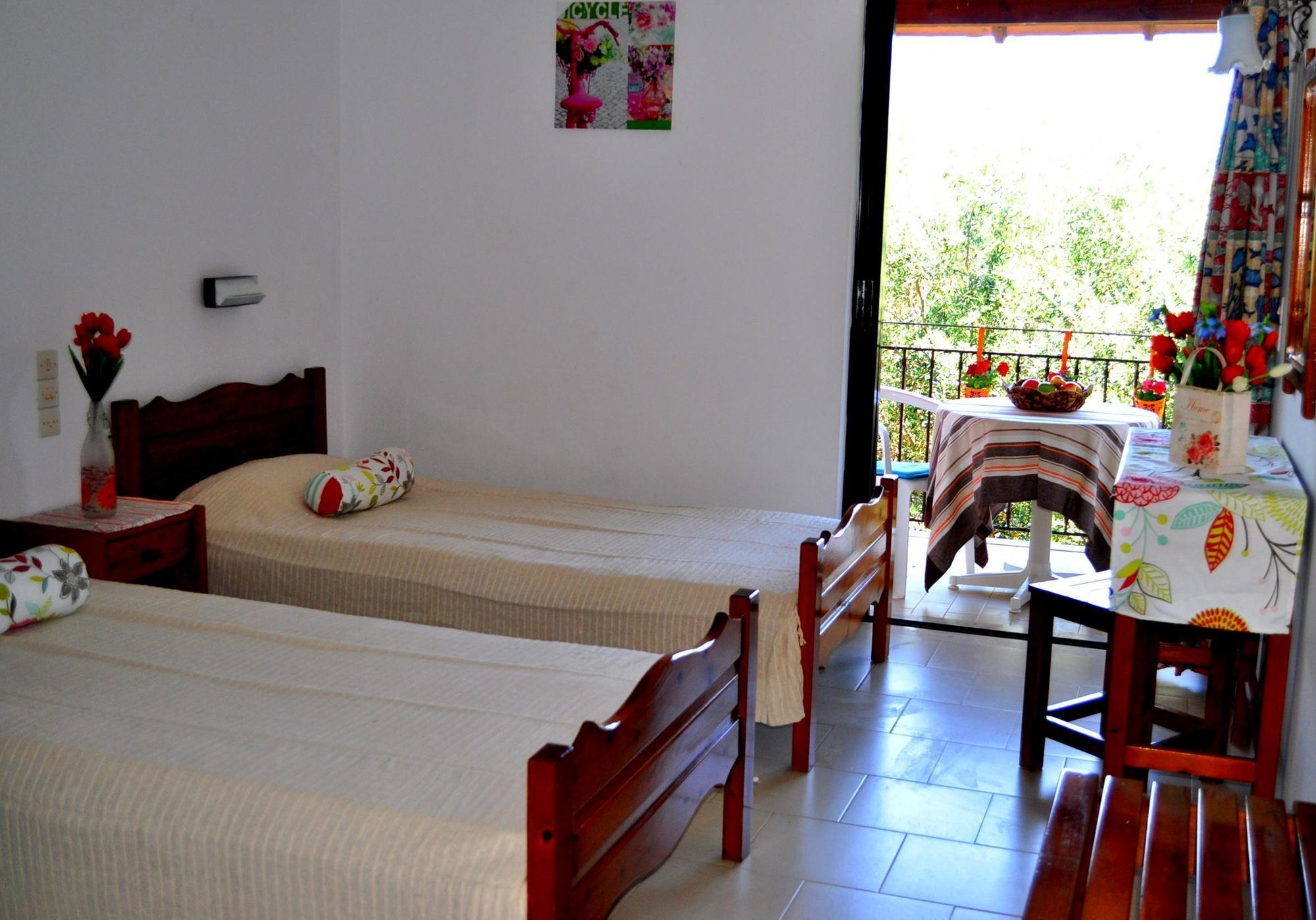 Sofia Apartments Mpoukaris Ngoại thất bức ảnh